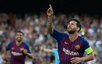 Messi rực sáng Champions League, Neymar và Ronaldo mất hút