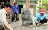 Tấm lòng của những người nông dân đi xây cầu từ thiện