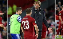 HLV Klopp phân trần về màn quát vào mặt Shaqiri sau trận thua Chelsea