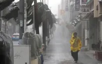 Siêu bão Trami đổ bộ phía Nam Nhật Bản, nhiều khu vực mất điện