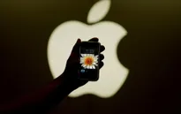 "Nhà tiên tri" về iPhone bất ngờ bỏ việc