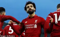 Salah ghi bàn trên chấm 11m, Liverpool thắng nhọc Brighton để củng cố ngôi đầu Ngoại hạng Anh