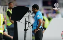 VIDEO: Cảm xúc trái ngược trong 2 tình huống VAR đầu tiên của Asian Cup 2019