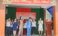 Trịnh Kim Chi, Long Nhật và dàn nghệ sĩ trao quà Tết cho bà con nghèo nhân dịp Tết Kỷ Hợi