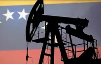 Venezuela xem xét đáp trả lệnh trừng phạt lĩnh vực dầu khí của Mỹ