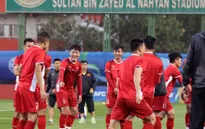 ẢNH: Buổi tập đầu tiên của ĐT Việt Nam tại Abu Dhabi