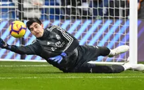 Courtois bất ngờ bị Real gạch tên trong danh sách thi đấu