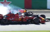 Charles Leclerc nhận án phạt kép từ GP Nhật Bản