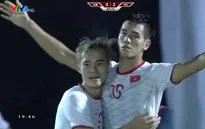 VIDEO: Trọng Hoàng kiến tạo, Tiến Linh ghi bàn nới rộng khoảng cách