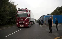 Vụ 39 thi thể trên xe container ở Anh: 3 đối tượng tình nghi được tại ngoại
