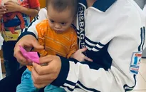 "Không có tiền, tôi sợ rằng con mình sẽ không qua khỏi..."