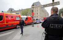 4 cảnh sát thiệt mạng trong vụ tấn công bằng dao tại Paris