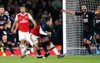Sao Arsenal tố bị trọng tài "cuỗm" mất 3 điểm