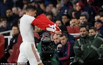Từ chối xin lỗi fan Arsenal, Granit Xhaka tiếp tục đổ dầu vào lửa