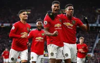 VAR và trọng tài đã "cuỗm" mất 2 tình huống penalty của Man Utd?