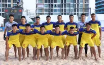 ĐT bóng đá bãi biển Việt Nam ngược dòng kịch tính trước Malaysia lên ngôi đầu bảng