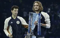 Vượt qua Dominic Thiem, Stefanos Tsitsipas lên ngôi tại ATP Finals 2019