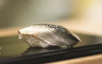 Nhà hàng sushi nổi tiếng nhất thế giới bị tước hết sao Michelin