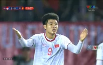 Pha dứt điểm đẹp mắt suýt trở thành bàn thắng của Đức Chinh