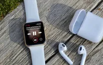 Doanh số bán Apple Watch, AirPods và tai nghe Beats tăng gần 200%