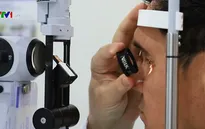 Mổ mắt miễn phí cho người nghèo và Mẹ Việt Nam Anh hùng