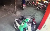 Giả dạng xe ôm công nghệ trộm cướp tài sản