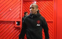 Manchester United sẽ thanh lý hợp đồng với Ashley Young