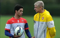 Arsene Wenger cảnh báo học trò cũ Mikel Arteta