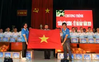 Vận chuyển quà Tết ra Trường Sa