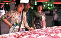 Giá thịt lợn - Mối quan tâm của nhiều gia đình tại Trung Quốc