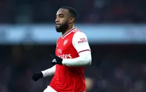 Lacazette nên thấy xấu hổ vì hành động của mình