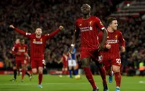 Kết quả, lịch thi đấu và BXH vòng 15 Ngoại hạng Anh: Man Utd 2-1 Tottenham, Liverpool 5-2 Everton
