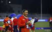 HLV Mai Đức Chung xúc động sau chức vô địch SEA Games lần thứ 6 của bóng đá nữ Việt Nam