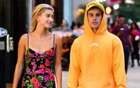 Vợ Justin Bieber tiết lộ lí do đổi họ theo chồng
