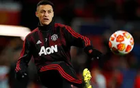 Sanchez gặp chấn thương hy hữu, Man Utd khó khăn chồng chất