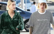 Sau tin đồn ly hôn, Justin Bieber vẫn quấn quýt bên vợ