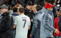 Jurgen Klopp tiết lộ nguyên nhân "đấu võ mồm" với HLV Bayern Munich