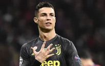 Ronaldo úp mở chuyện làm HLV sau khi giải nghệ