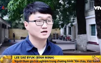 Người nước ngoài trải nghiệm Tết tại Việt Nam