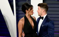 Nick Jonas mua xe sang tặng vợ, ăn mừng ca khúc mới đạt hạng nhất