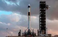Tàu vũ trụ kết hợp giữa SpaceX và NASA lần đầu tiên được phóng vào không gian