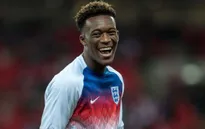 HLV ĐT Anh tiếp tay Chelsea "phá bĩnh" mục tiêu chuyển nhượng của Man Utd
