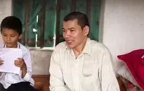 Khi con có mẹ, có cha