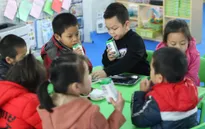 Biết bao sự chung tay để có ly sữa học đường an toàn, hiệu quả cho trẻ em thủ đô