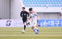 Công Phượng phải nhận thẻ vàng đầu tiên tại K.League
