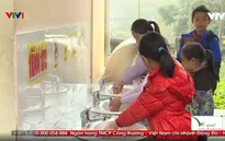 Xây dựng công trình nước sách cho học sinh vùng nguồn nước bị nhiễm phèn