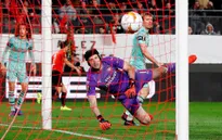 Tổng hợp lượt đi vòng 1/8 UEFA Europa League: Chelsea đại thắng, Arsenal thua ngược thất vọng!