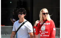 Được vợ chưa cưới kể cho nghe trước phần kết phim Trò chơi vương quyền, Joe Jonas nổi điên