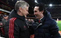 HLV Unai Emery khẩn thiết xin tiền Arsenal để "phá bĩnh" Man Utd