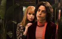 “Bohemian Rhapsody” tiếp tục gây bất ngờ khi cán mốc doanh thu 900 triệu USD